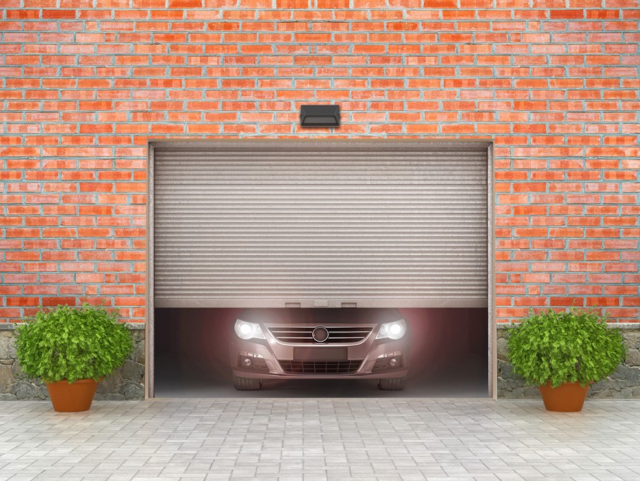 images/16348/garage-door-right-style-for-home.jpg