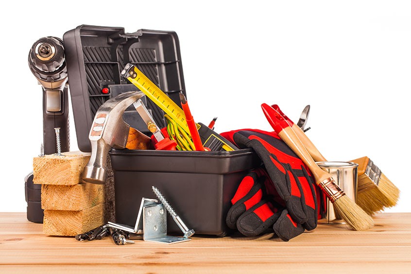 21 Essential Tools for the Home Handyman’s Shed