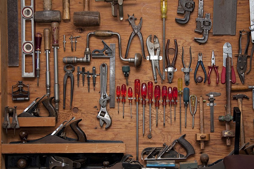 How to Turn Your Garage Into a Workshop